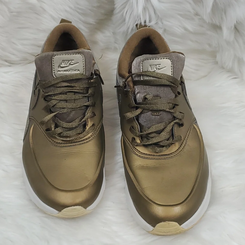 Nike Women's Air Max Thea in Metallic Hematite size 9